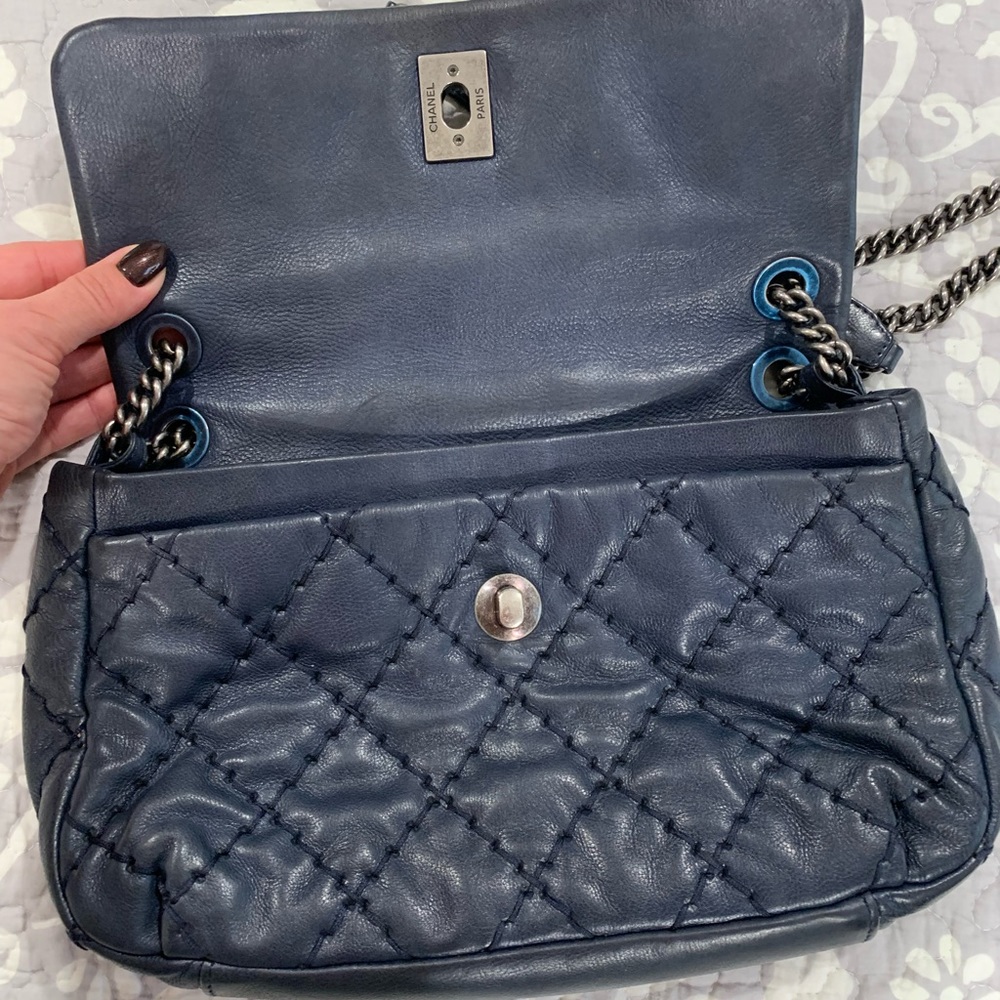 Chanel classic single flap shoulder bag❤️ - Picture 10 of 17